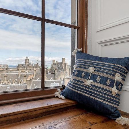 Apartamento Stunning Panoramic Views: Heart Of The Royal Mile Edimburgo Exterior foto
